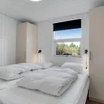 Gorgeous In With Kitchen Strandby