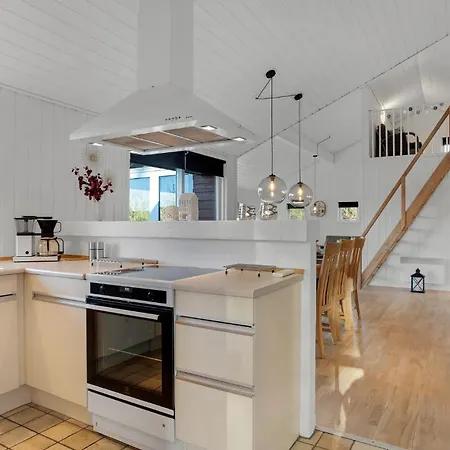 Gorgeous In With Kitchen Holiday home Strandby