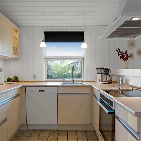 Gorgeous In With Kitchen