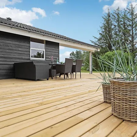 Gorgeous In With Kitchen Strandby