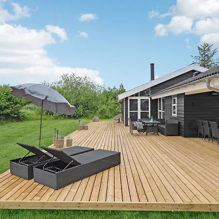 Gorgeous In With Kitchen Holiday home Strandby